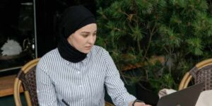 Student writing a statement of purpose for a Canada student visa application